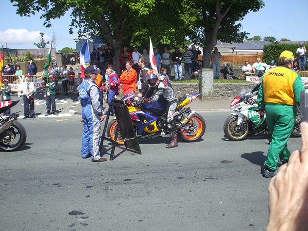Shaun Harris at the start of the Superstock TT